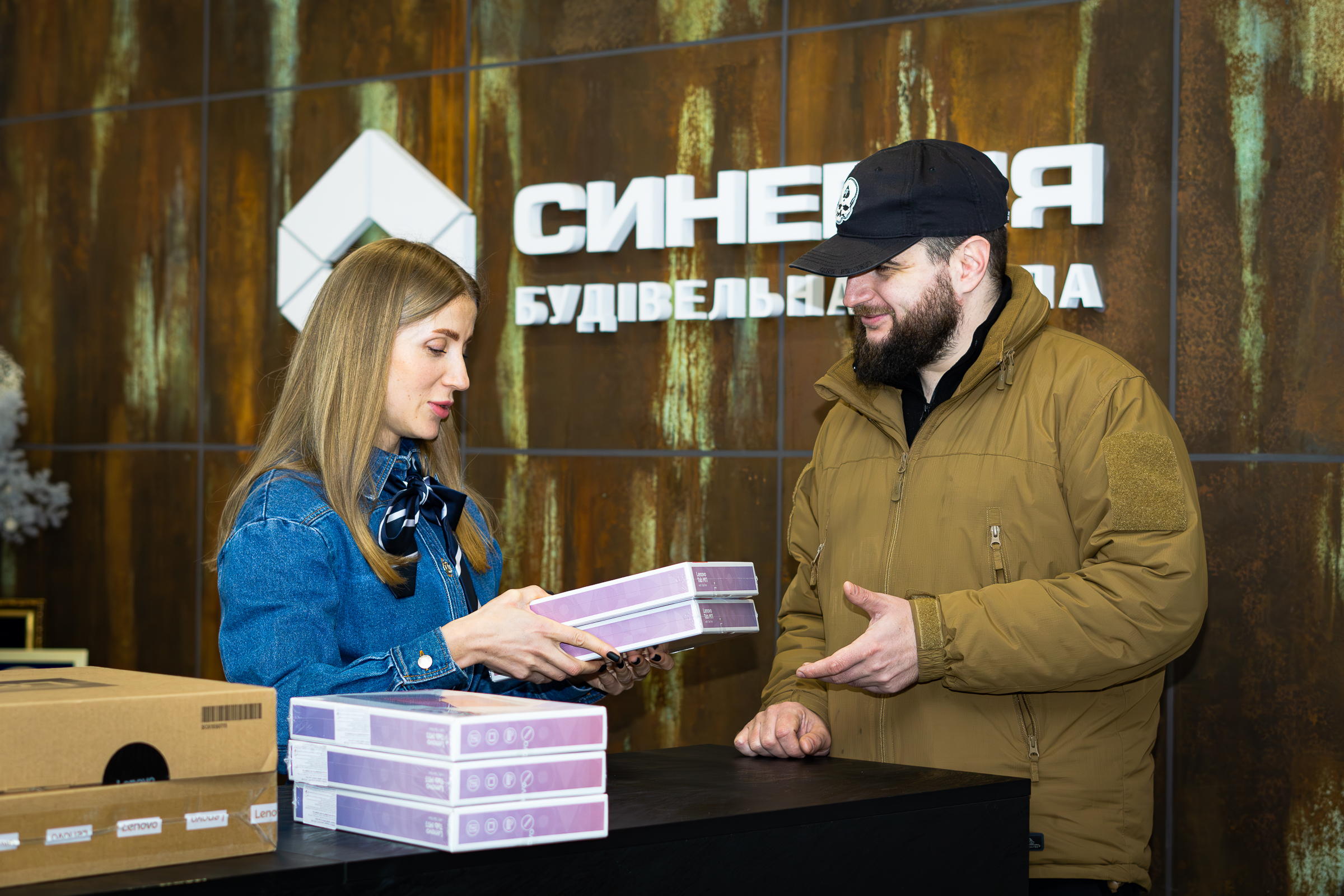 Заходи, які здійснює Будівельна група Синергія для підтримки українців в умовах війни, а також надання гуманітарної допомоги та допомоги ЗСУ